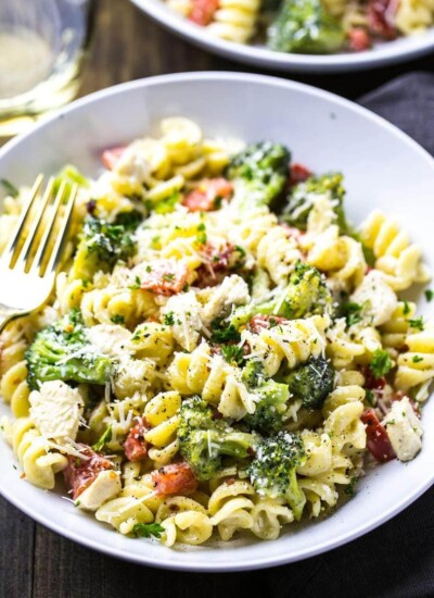 Broccoli Chicken Alfredo Skillet